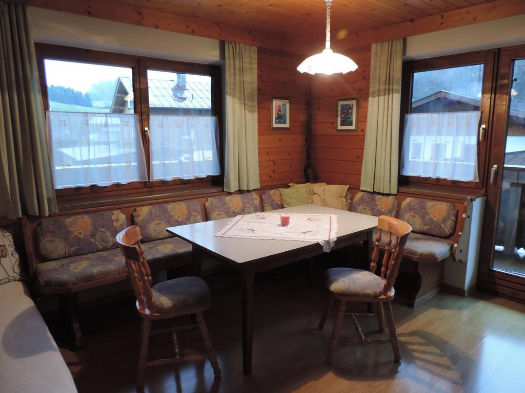 Ferienwohnung Johann Niedermoser Fieberbrunn Szoba fotó